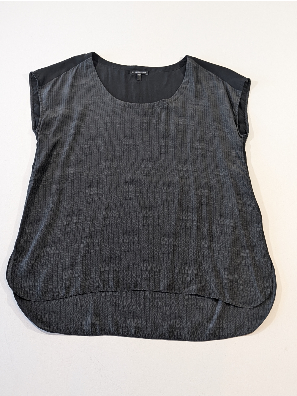 Eileen Fisher 100% Silk Sleeveless Black Gray Blouse Size Small - Picture 6 of 13